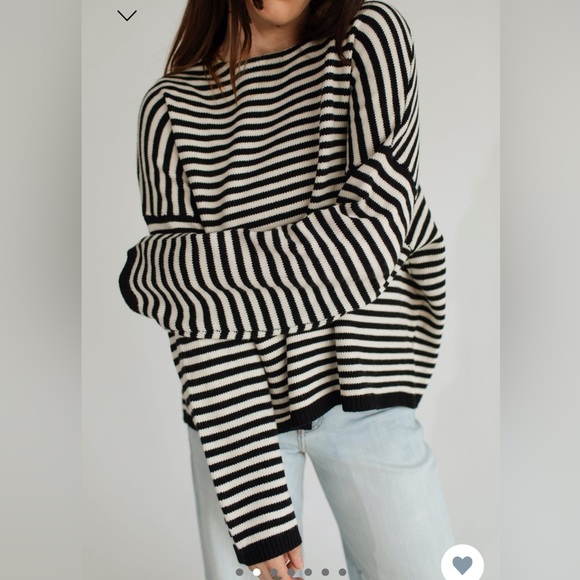 Carly Jean Los Angeles Sweaters - Carly Jean Los Angeles Wesley Sweater